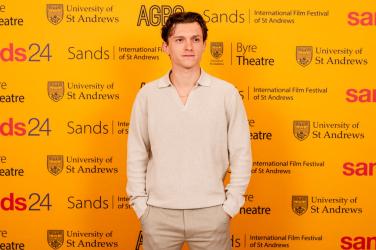 Любимецът на тийнейджърките Том Холанд за първи път говори за диагнозата си 