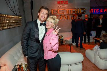 Мили Боби Браун и Джейк Бон Джови станаха родители  