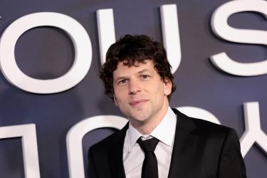 Гледал ли е синът на Джеси Айзенбърг „Зрителна измама“?  