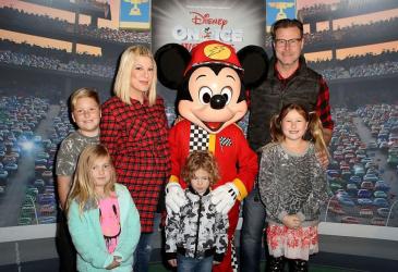 Тори Спелинг - майка-героиня! Роди за 5-и път 