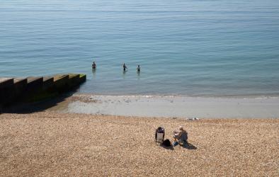 Великобритания се радва на топло време 