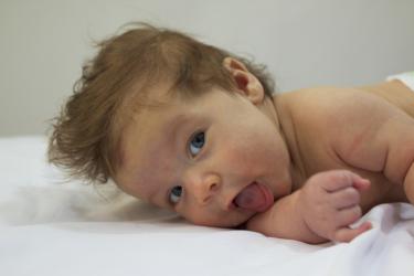 Как детето вижда света през първата година от своя живот 