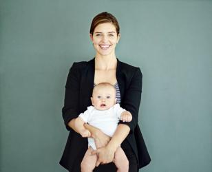 На работа вкъщи с дете: за бизнес разговорите на фона на пеещи играчки 