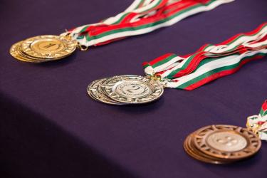 Ученици от София, Търговище, Перник и Габрово са сред най-добрите по английски език в България 