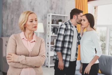 Как да неутрализирате свекървата   