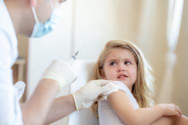 Без сълзи: ако детето се страхува от инжекции и лекари 