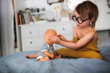 3-годишното общува емоционално 