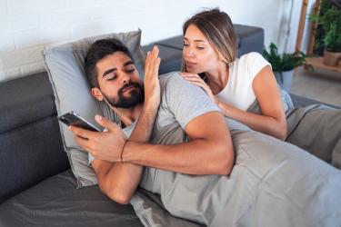 7 фрази, зад които мъжът крие чувствата си, когато има афера 