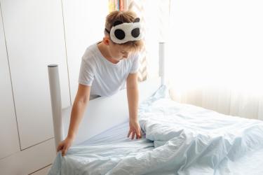 Как да научите детето си само да си оправя леглото 