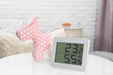 На колко градуса да спи бебето 