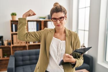 8 признака, че сте толкова силна личност, че отблъсквате околните 