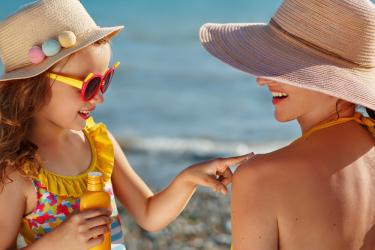 Защо кожата почернява през лятото 