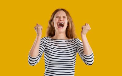 Постоянно крещя, не си владея нервите 