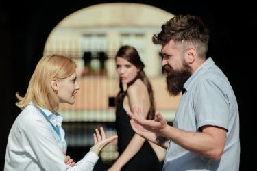 5 фрази издават мъжа, който кръшка  