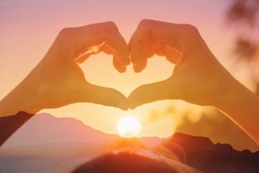 Защо цял живот помним първата любов  