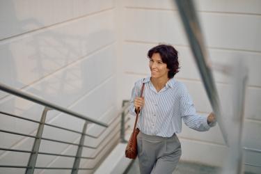 Защо да изберем стълбите пред асансьора? 