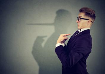 Научно доказано: мъжете лъжат повече от жените 