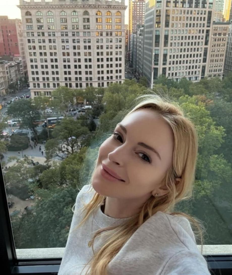 Линдзи Лоън и съпругът ѝ напускат Дубай заради иранските атаки