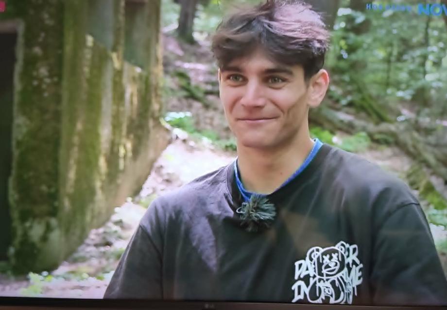 Калин посреща гости в гората 