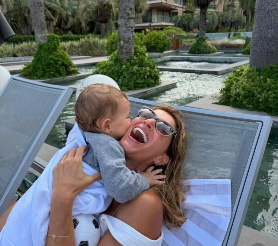 Жизел Бюндхен сподели редки снимки на бебето