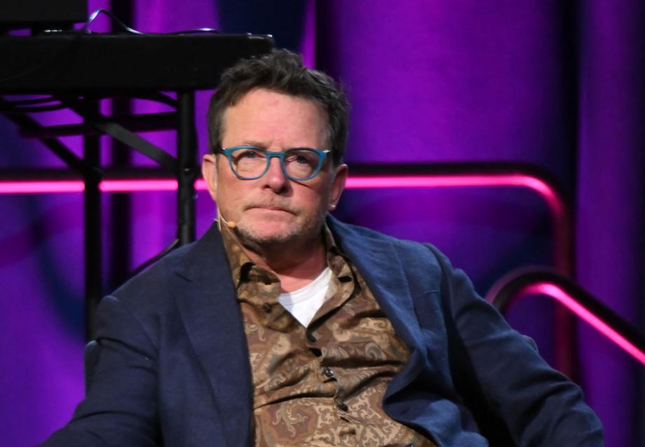 Майкъл Дж. Фокс сподели редки снимки на дъщеря си Есме