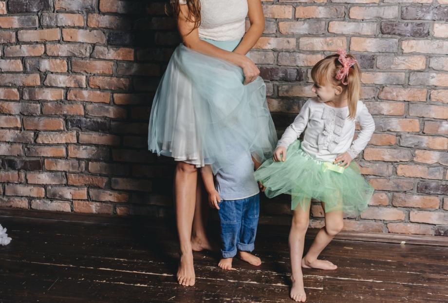 8 бързи трика, за да зарадвате малки и големи деца - Новите родители