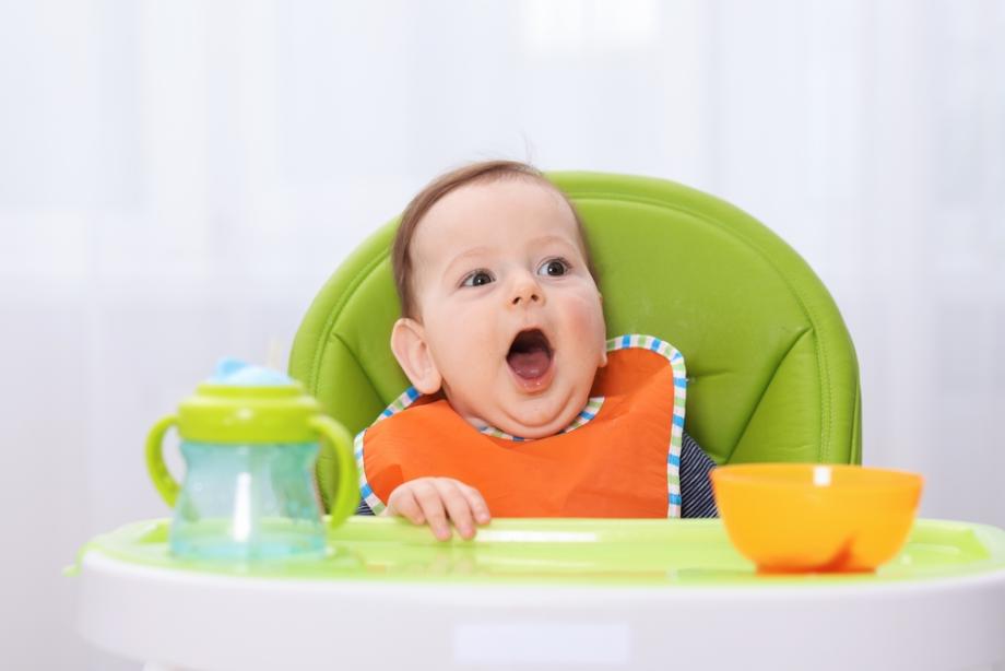 Какъв бебешки стол за хранене да купите