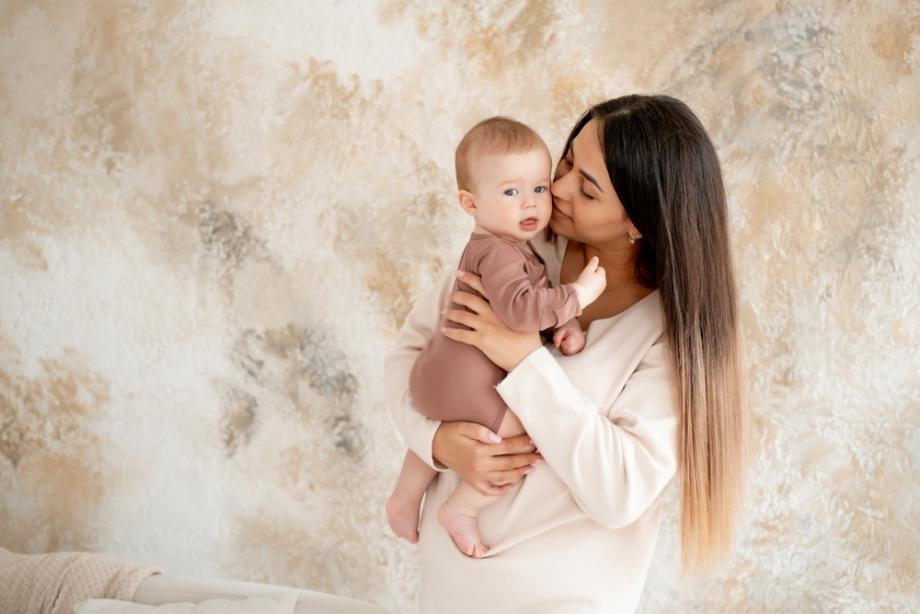 Да покриеш стандарта „идеална майка“ 