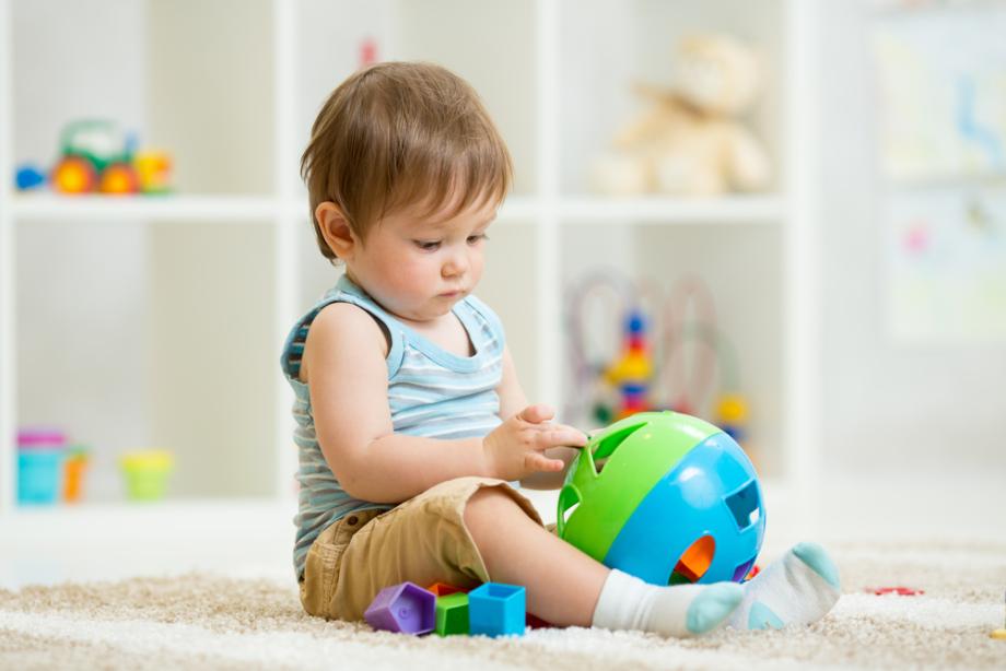 Как да насърчим развитието на малчугана